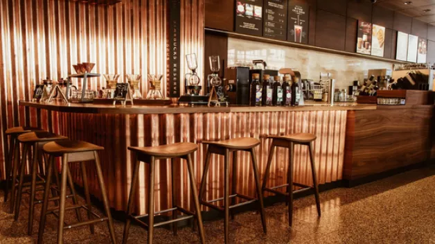 C06_web_banner_Starbucks_Reserve_Bar