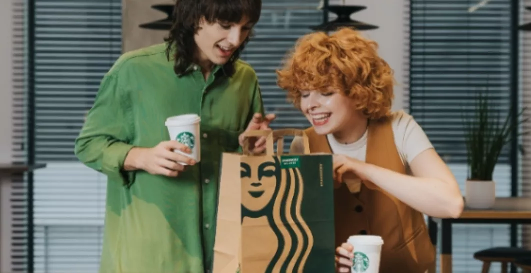 C10_web_Delivery.jpg