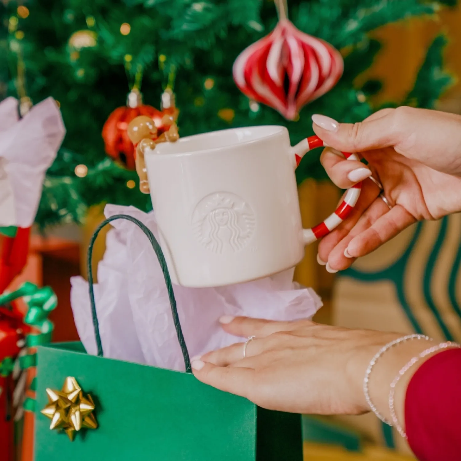 Pst! Hrneček s perníčkem je tu